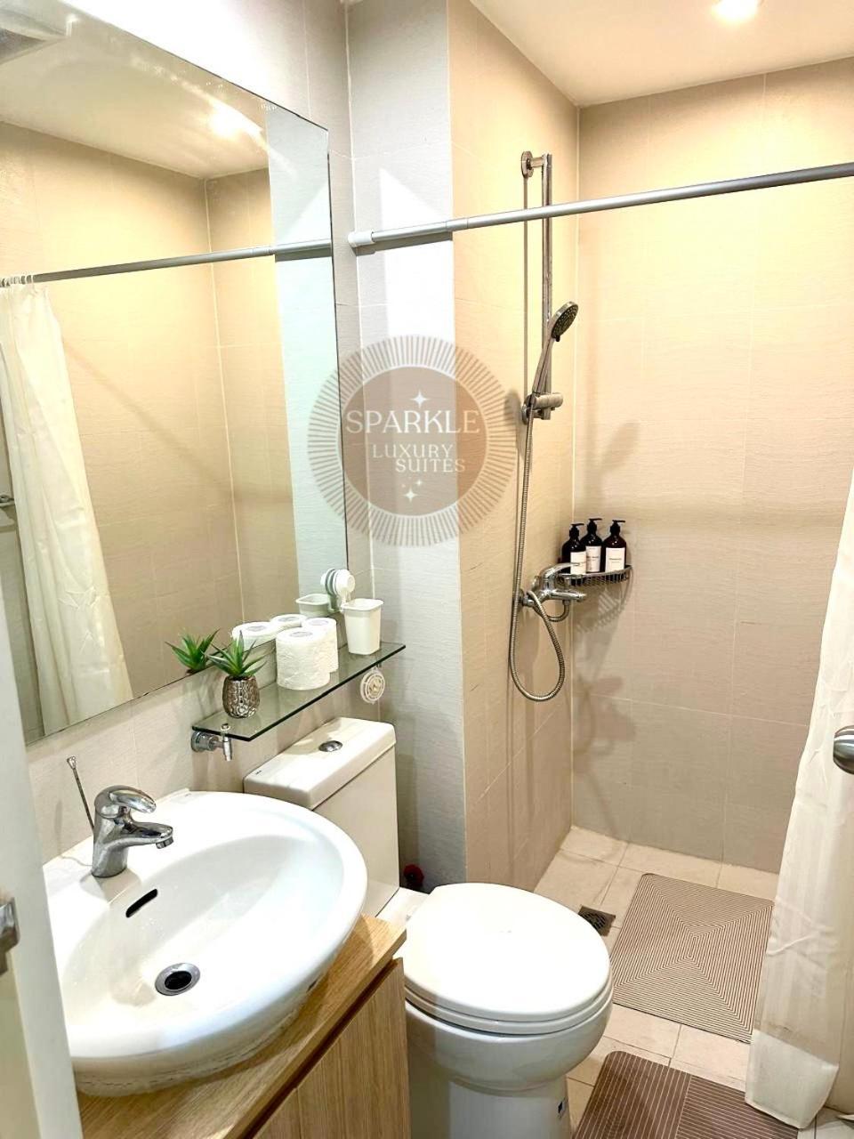 Azure Beach Club Taguig Exterior foto